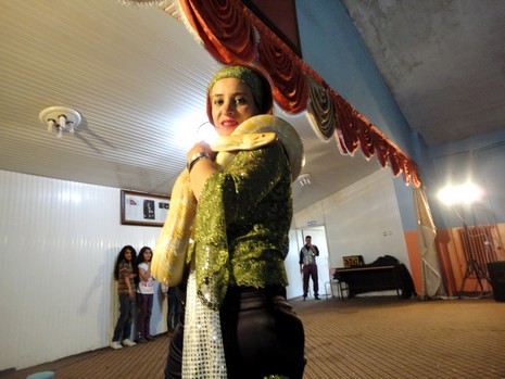 Uçan Süpürge Harikalar Sirki Yüksekovada 