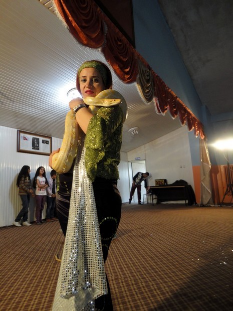 Uçan Süpürge Harikalar Sirki Yüksekovada 