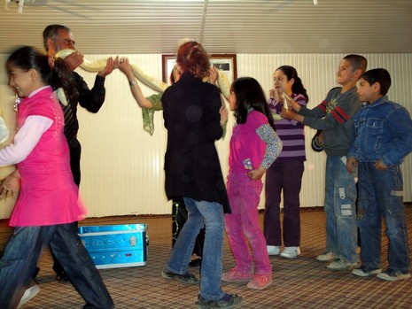 Uçan Süpürge Harikalar Sirki Yüksekovada 