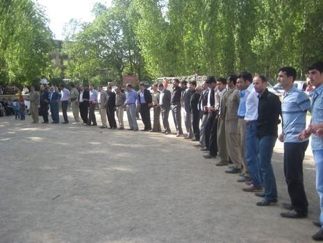 Şemdinli'de 15-16 Mayıs 2010 tarihlerinde evlenen bazı çiftleri sayfamıza taşıdık...