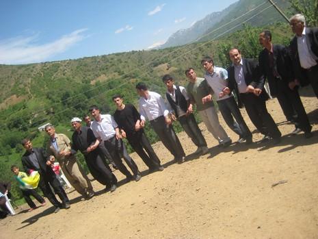 Şemdinli'de 15-16 Mayıs 2010 tarihlerinde evlenen bazı çiftleri sayfamıza taşıdık...