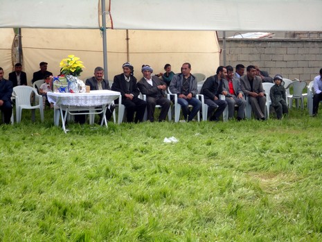 Yüksekova'da 15-16 Mayıs 2010 tarihleri arasında evlenen bazı çiftleri sizler için sayfamıza taşıdık.