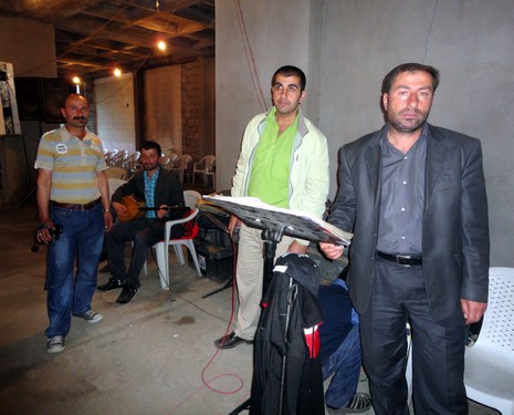 Yüksekova'da 15-16 Mayıs 2010 tarihleri arasında evlenen bazı çiftleri sizler için sayfamıza taşıdık.