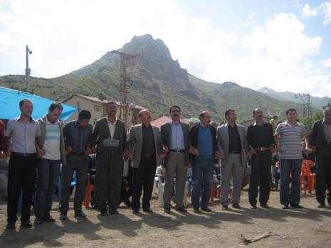 Şemdinli'de 21-22 Mayıs tarihleri arasında evlenen çiftler sizle için sayfamıza taşıdık.