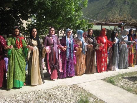 Şemdinli'de 21-22 Mayıs tarihleri arasında evlenen çiftler sizle için sayfamıza taşıdık.