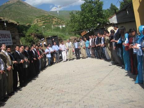 Şemdinli'de 21-22 Mayıs tarihleri arasında evlenen çiftler sizle için sayfamıza taşıdık.