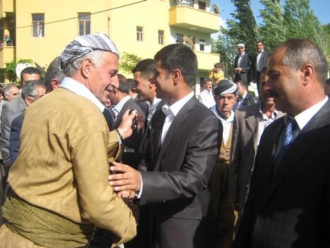 Şemdinli'de 21-22 Mayıs tarihleri arasında evlenen çiftler sizle için sayfamıza taşıdık.