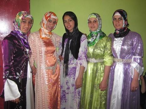 Şemdinli'de 21-22 Mayıs tarihleri arasında evlenen çiftler sizle için sayfamıza taşıdık.