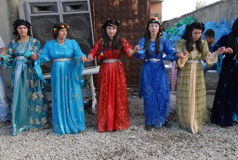 Yüksekova'da 22-23 Mayıs tarihleri arasında evlenen çiftleri sizler için sayfamıza taşıdık.