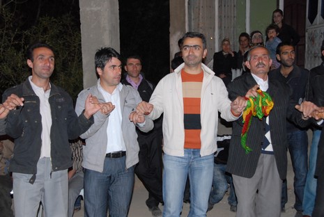 Yüksekova'da 22-23 Mayıs tarihleri arasında evlenen çiftleri sizler için sayfamıza taşıdık.