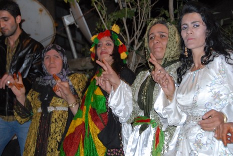 Yüksekova'da 22-23 Mayıs tarihleri arasında evlenen çiftleri sizler için sayfamıza taşıdık.