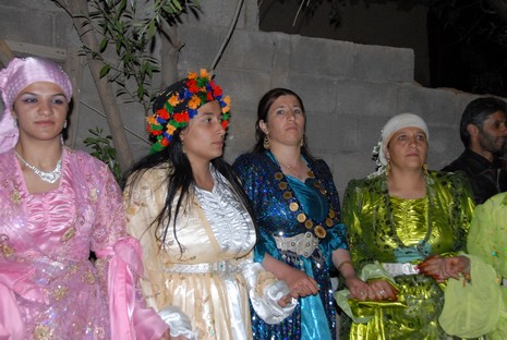 Yüksekova'da 22-23 Mayıs tarihleri arasında evlenen çiftleri sizler için sayfamıza taşıdık.