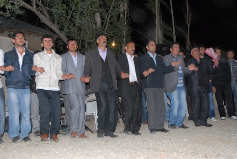 Yüksekova'da 22-23 Mayıs tarihleri arasında evlenen çiftleri sizler için sayfamıza taşıdık.