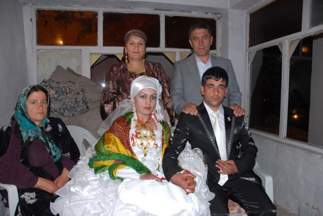 Yüksekova'da 22-23 Mayıs tarihleri arasında evlenen çiftleri sizler için sayfamıza taşıdık.