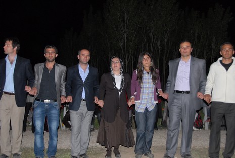 Yüksekova'da 22-23 Mayıs tarihleri arasında evlenen çiftleri sizler için sayfamıza taşıdık.