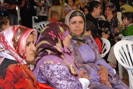 Yüksekova'da 22-23 Mayıs tarihleri arasında evlenen çiftleri sizler için sayfamıza taşıdık.