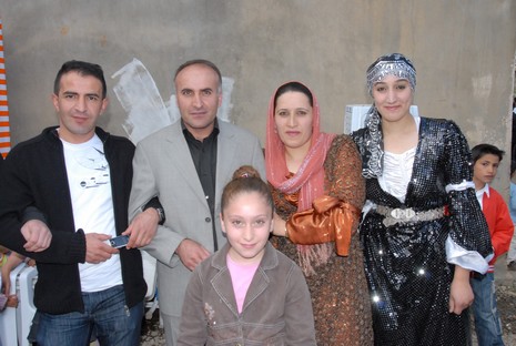 Yüksekova'da 22-23 Mayıs tarihleri arasında evlenen çiftleri sizler için sayfamıza taşıdık.