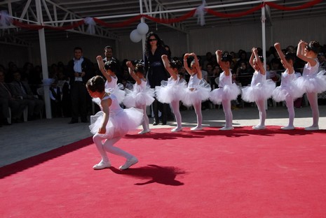 Yüksekova İlçe Milli Eğitim Müdürlüğü tarafından düzenlenen Okul Öncesi Eğitim Şenlikleri büyük ilgi gördü. 