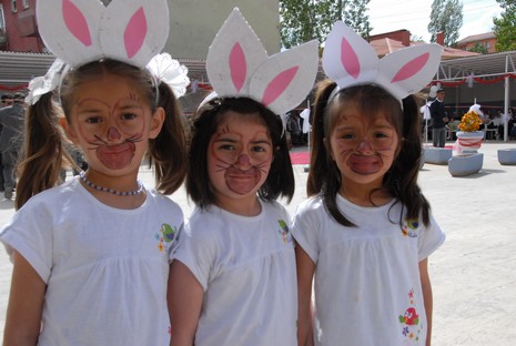 Yüksekova İlçe Milli Eğitim Müdürlüğü tarafından düzenlenen Okul Öncesi Eğitim Şenlikleri büyük ilgi gördü. 