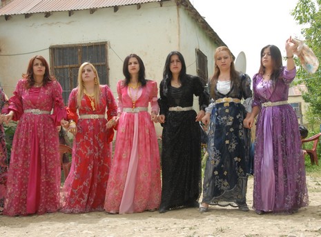 Yüksekova'da 29-30 Mayıs tarihleri arasında evlenen çiftleri sizler için sayfamıza taşıdık.