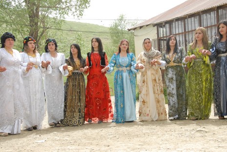 Yüksekova'da 29-30 Mayıs tarihleri arasında evlenen çiftleri sizler için sayfamıza taşıdık.