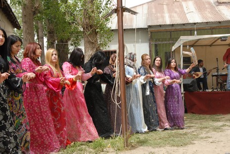 Yüksekova'da 29-30 Mayıs tarihleri arasında evlenen çiftleri sizler için sayfamıza taşıdık.