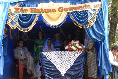 Yüksekova'da 29-30 Mayıs tarihleri arasında evlenen çiftleri sizler için sayfamıza taşıdık.