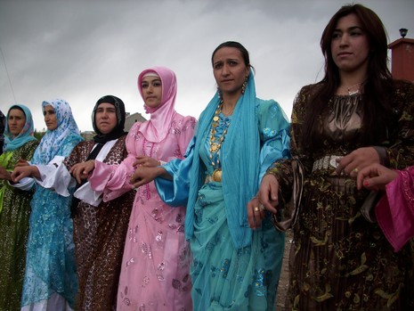 Yüksekova'da 29-30 Mayıs tarihleri arasında evlenen çiftleri sizler için sayfamıza taşıdık.