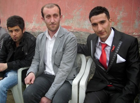 Yüksekova'da 29-30 Mayıs tarihleri arasında evlenen çiftleri sizler için sayfamıza taşıdık.