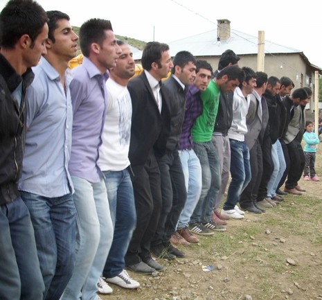 Yüksekova'da 29-30 Mayıs tarihleri arasında evlenen çiftleri sizler için sayfamıza taşıdık.