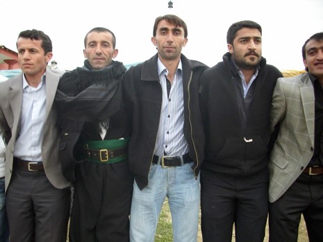 Yüksekova'da 29-30 Mayıs tarihleri arasında evlenen çiftleri sizler için sayfamıza taşıdık.