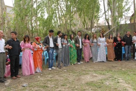 Yüksekova'da 29-30 Mayıs tarihleri arasında evlenen çiftleri sizler için sayfamıza taşıdık.