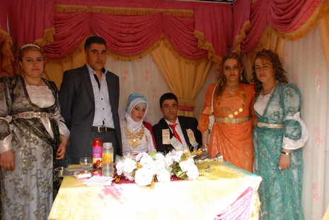 Yüksekova'da 29-30 Mayıs tarihleri arasında evlenen çiftleri sizler için sayfamıza taşıdık.