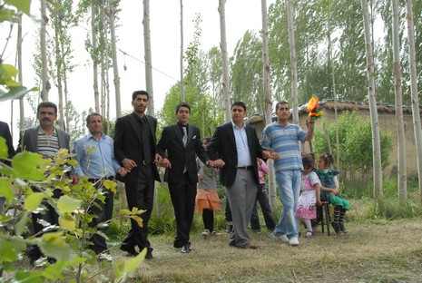 Yüksekova'da 29-30 Mayıs tarihleri arasında evlenen çiftleri sizler için sayfamıza taşıdık.