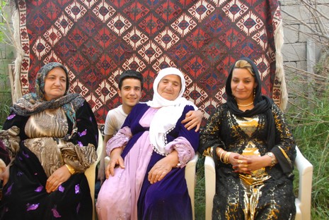 Yüksekova'da 29-30 Mayıs tarihleri arasında evlenen çiftleri sizler için sayfamıza taşıdık.