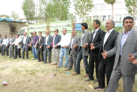 Yüksekova'da 29-30 Mayıs tarihleri arasında evlenen çiftleri sizler için sayfamıza taşıdık.