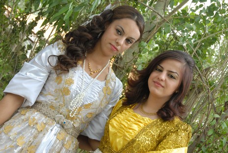 Yüksekova'da 29-30 Mayıs tarihleri arasında evlenen çiftleri sizler için sayfamıza taşıdık.