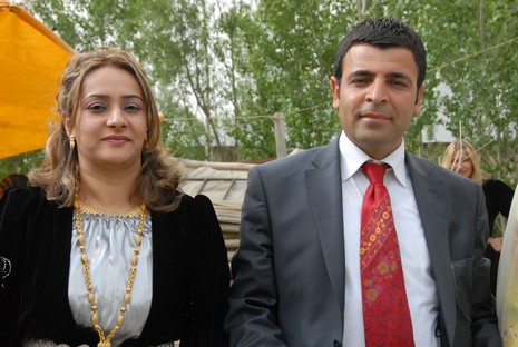Yüksekova'da 29-30 Mayıs tarihleri arasında evlenen çiftleri sizler için sayfamıza taşıdık.