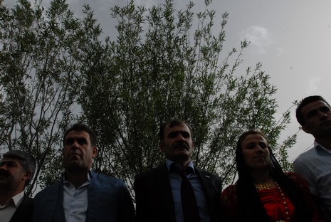 Yüksekova'da 29-30 Mayıs tarihleri arasında evlenen çiftleri sizler için sayfamıza taşıdık.