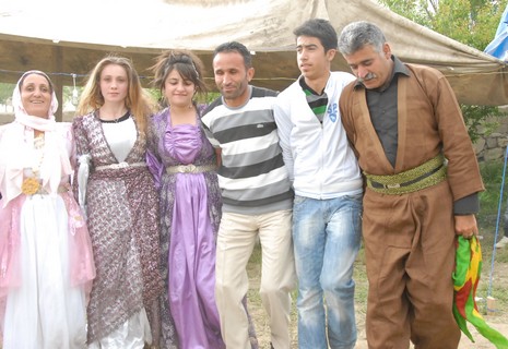 Yüksekova'da 29-30 Mayıs tarihleri arasında evlenen çiftleri sizler için sayfamıza taşıdık.