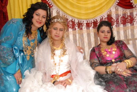 Yüksekova'da 29-30 Mayıs tarihleri arasında evlenen çiftleri sizler için sayfamıza taşıdık.