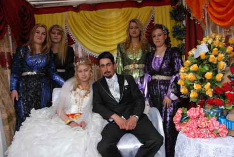 Yüksekova'da 29-30 Mayıs tarihleri arasında evlenen çiftleri sizler için sayfamıza taşıdık.