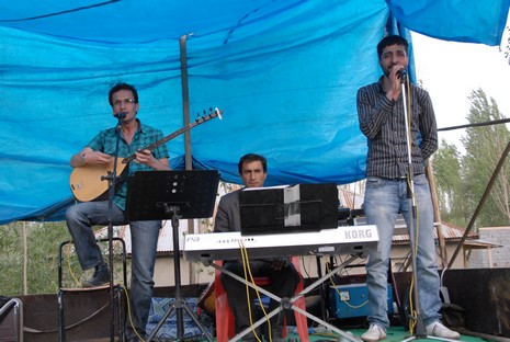 Yüksekova'da 29-30 Mayıs tarihleri arasında evlenen çiftleri sizler için sayfamıza taşıdık.