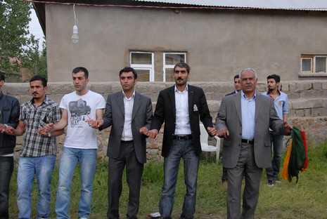 Yüksekova'da 29-30 Mayıs tarihleri arasında evlenen çiftleri sizler için sayfamıza taşıdık.