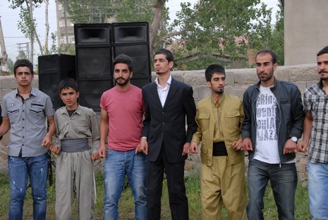 Yüksekova'da 29-30 Mayıs tarihleri arasında evlenen çiftleri sizler için sayfamıza taşıdık.