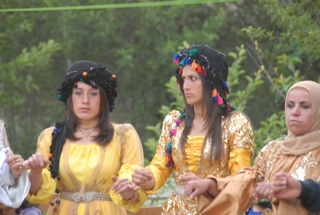 Yüksekova'da 29-30 Mayıs tarihleri arasında evlenen çiftleri sizler için sayfamıza taşıdık.