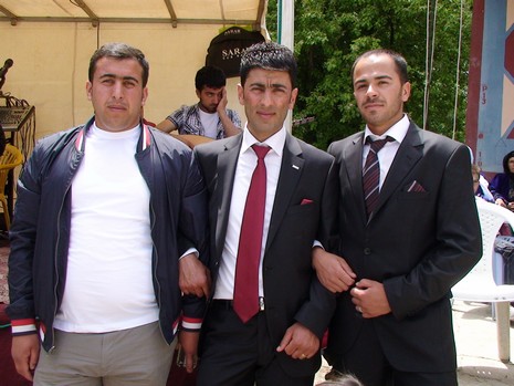 Yüksekova'da 29-30 Mayıs tarihleri arasında evlenen çiftleri sizler için sayfamıza taşıdık.