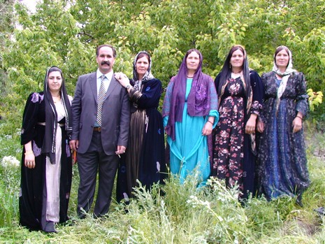 Yüksekova'da 29-30 Mayıs tarihleri arasında evlenen çiftleri sizler için sayfamıza taşıdık.