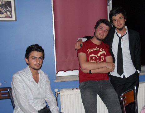 LGS öncesi dershane öğrencileri strest attı. 