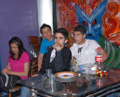 LGS öncesi dershane öğrencileri strest attı. 